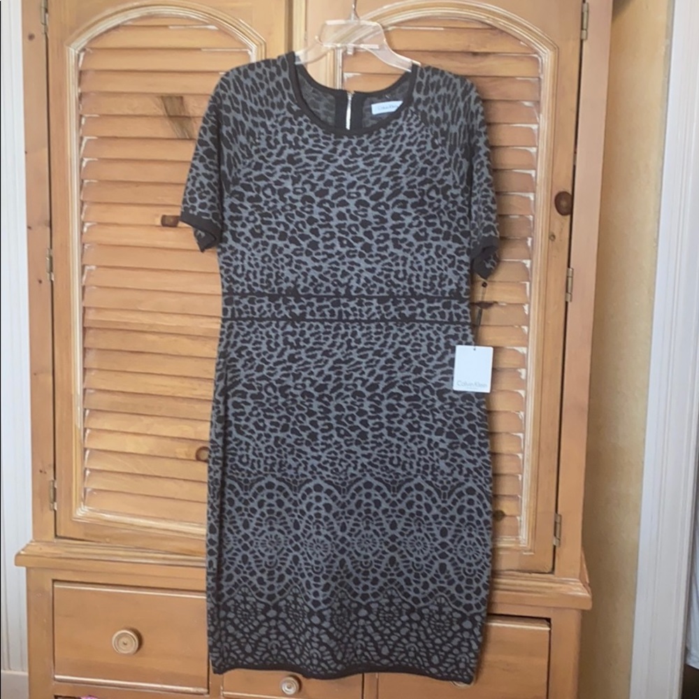 Offers! WMNs Calvin Klein Body-con dress grey LG